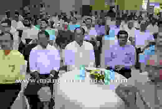  Railway Minister Suresh Prabhu 1